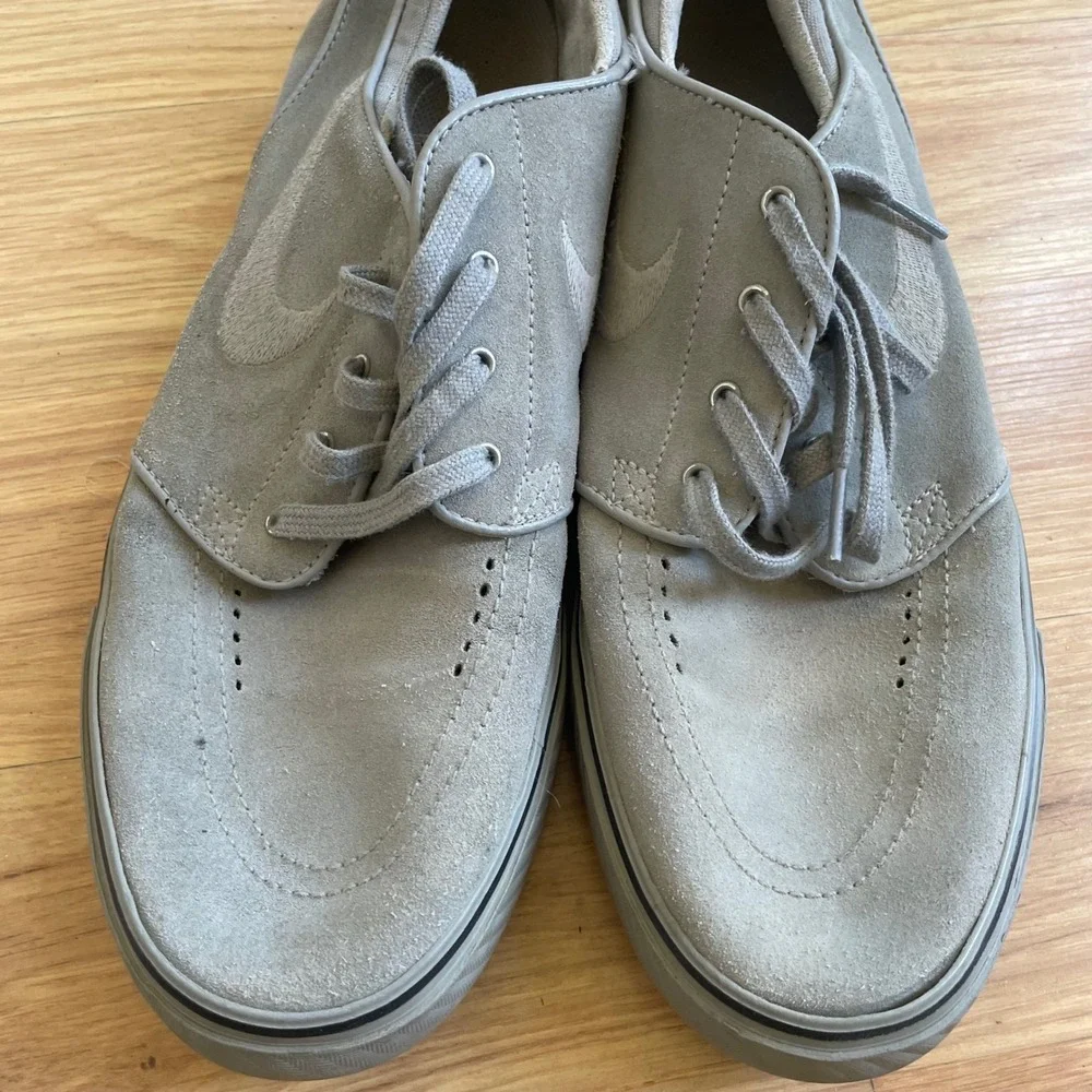 Nike Zoom Stefan Janoski RARE Shoes Men's 11 All Gray Leather Skate Sneaker